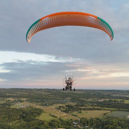 Paratrike: Coronando el Cielo